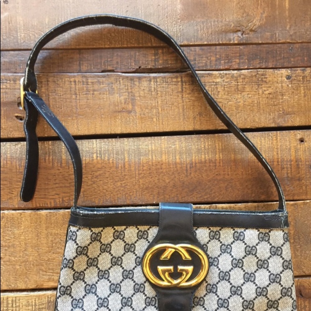 Gucci purse!